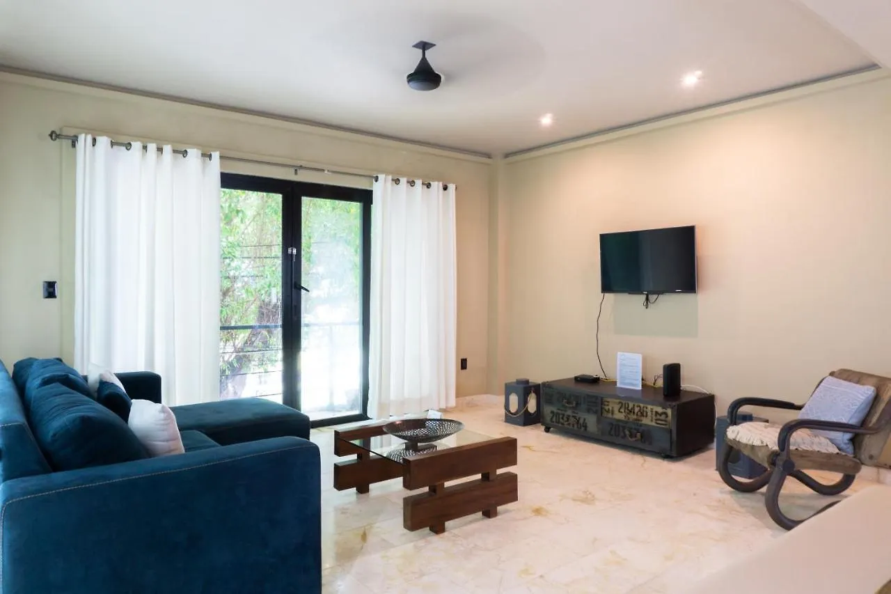 Apartament Lotus 2 One Block To Mamitas Beach Club Playa del Carmen Meksyk