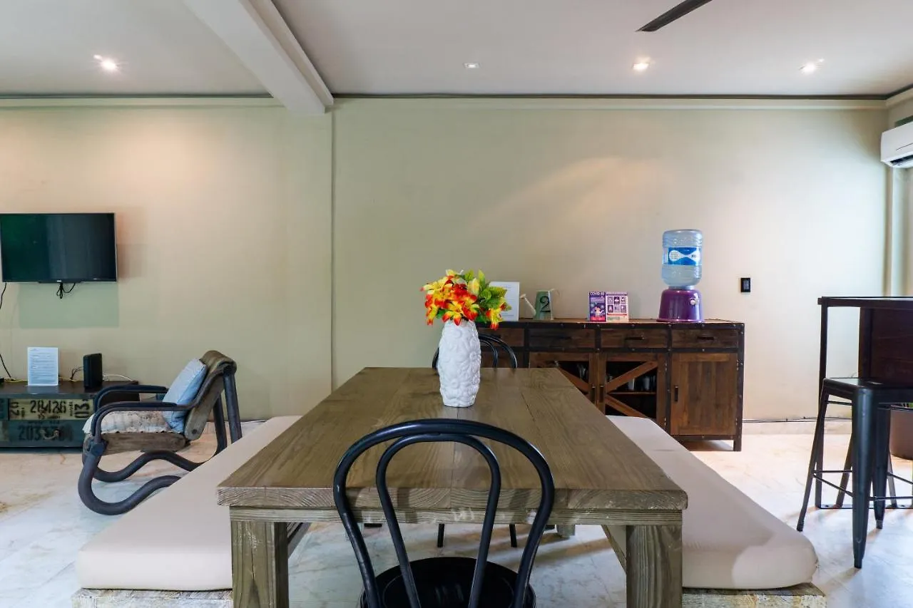 Lotus 2 One Block To Mamitas Beach Club Playa del Carmen Apartment