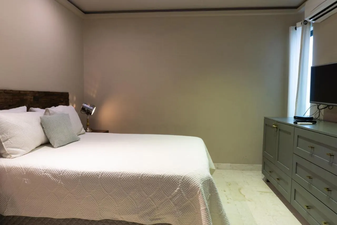 Apartment Lotus 2 One Block To Mamitas Beach Club Playa del Carmen Mexico