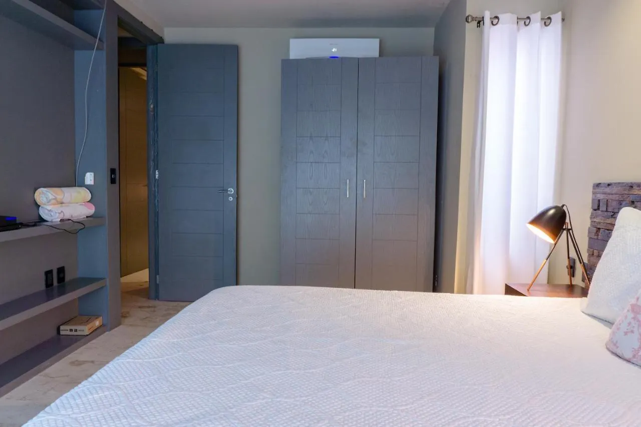 Lotus 2 One Block To Mamitas Beach Club Playa del Carmen 0*,