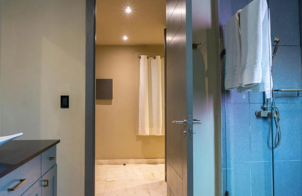 Apartment Lotus 2 One Block To Mamitas Beach Club Playa del Carmen