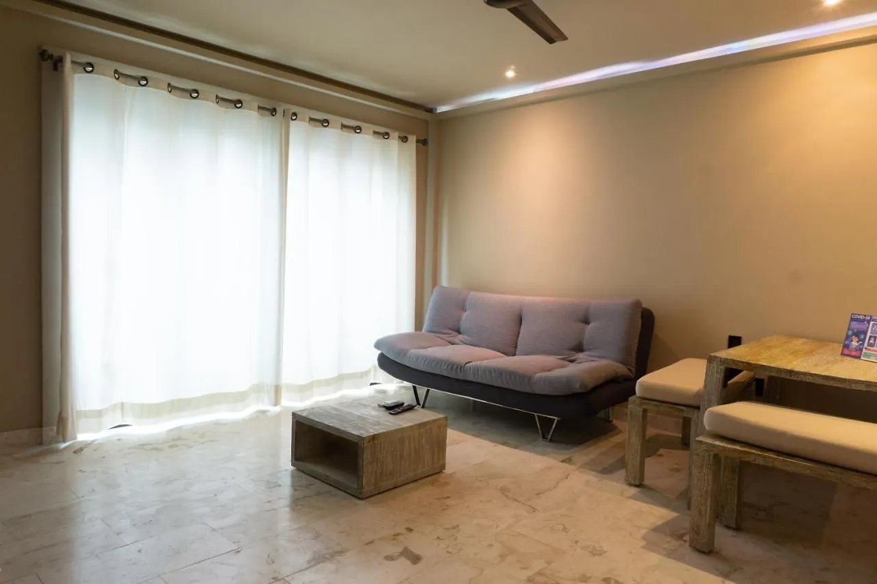 Lotus 2 One Block To Mamitas Beach Club Playa del Carmen Apartment
